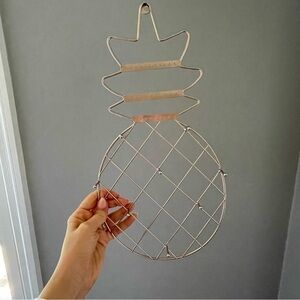 GOLD rose necklace organizer